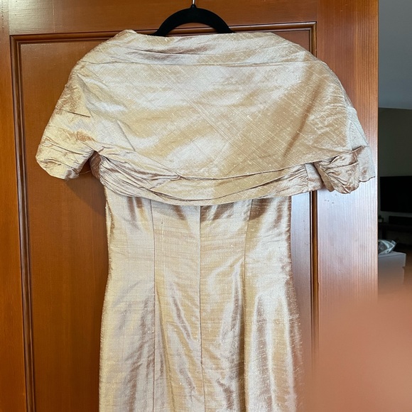 Watters & Watters 100% Silk Dress with Cap, Size 4 ,Champagne Vintage 90… - Picture 3 of 7